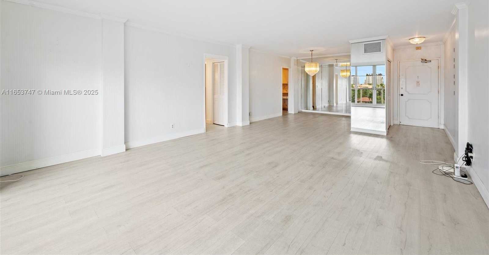 Small Image of 9381 EAST BAY HARBOR DR #603S, Bay Harbor Islands Number 15