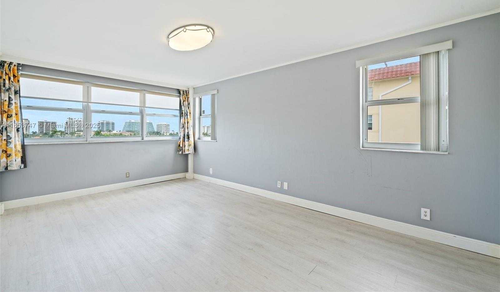 Small Image of 9381 EAST BAY HARBOR DR #603S, Bay Harbor Islands Number 20