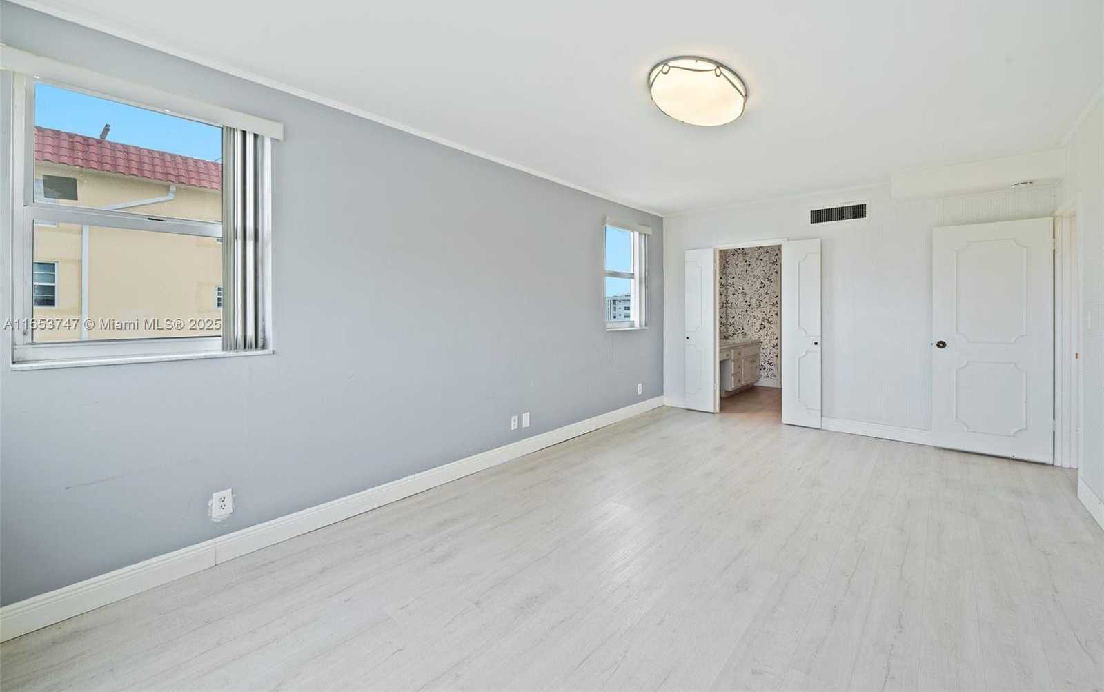 Small Image of 9381 EAST BAY HARBOR DR #603S, Bay Harbor Islands Number 22