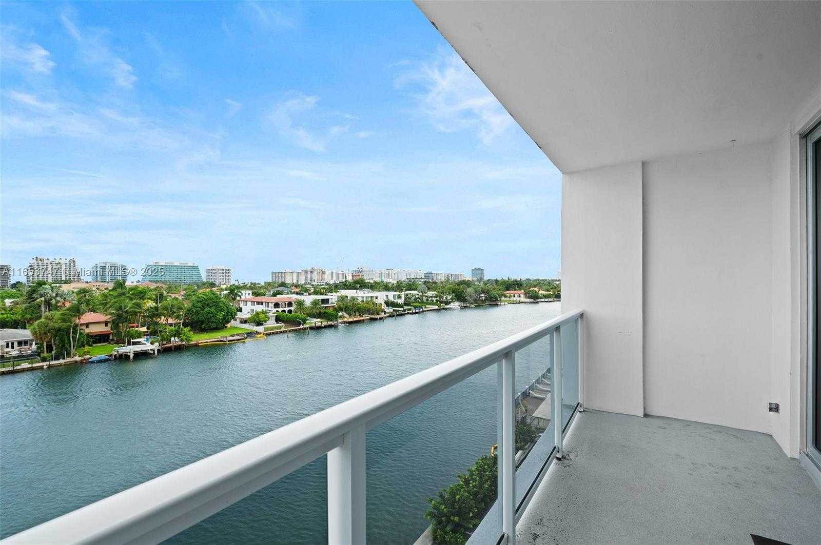 Small Image of 9381 EAST BAY HARBOR DR #603S, Bay Harbor Islands Number 3