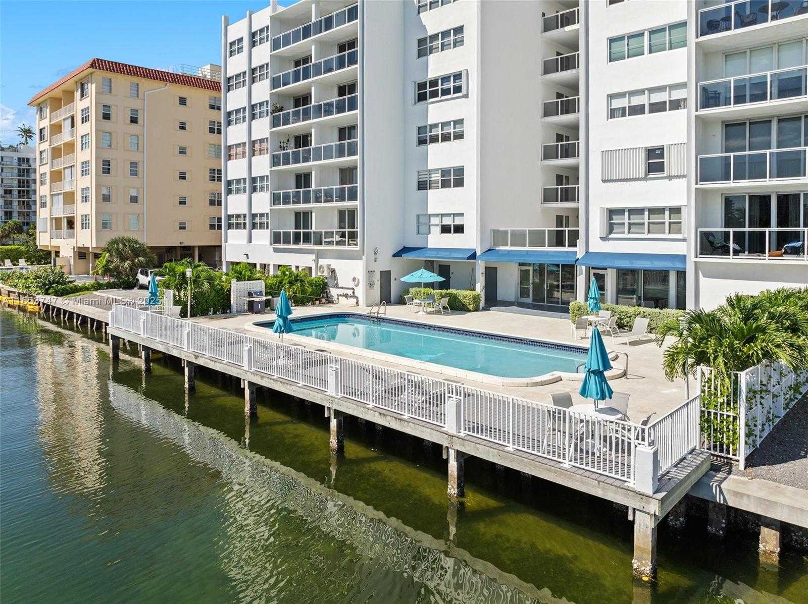 Small Image of 9381 EAST BAY HARBOR DR #603S, Bay Harbor Islands Number 30