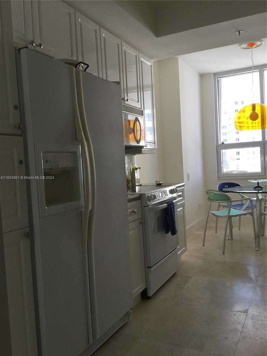 Small Image of 808 BRICKELL KEY DR #2005, Miami Number 15