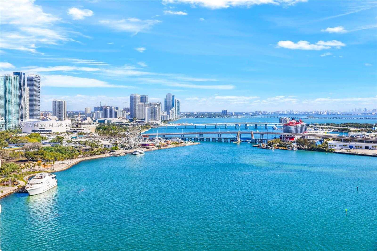 Small Image of 808 BRICKELL KEY DR #2005, Miami Number 30