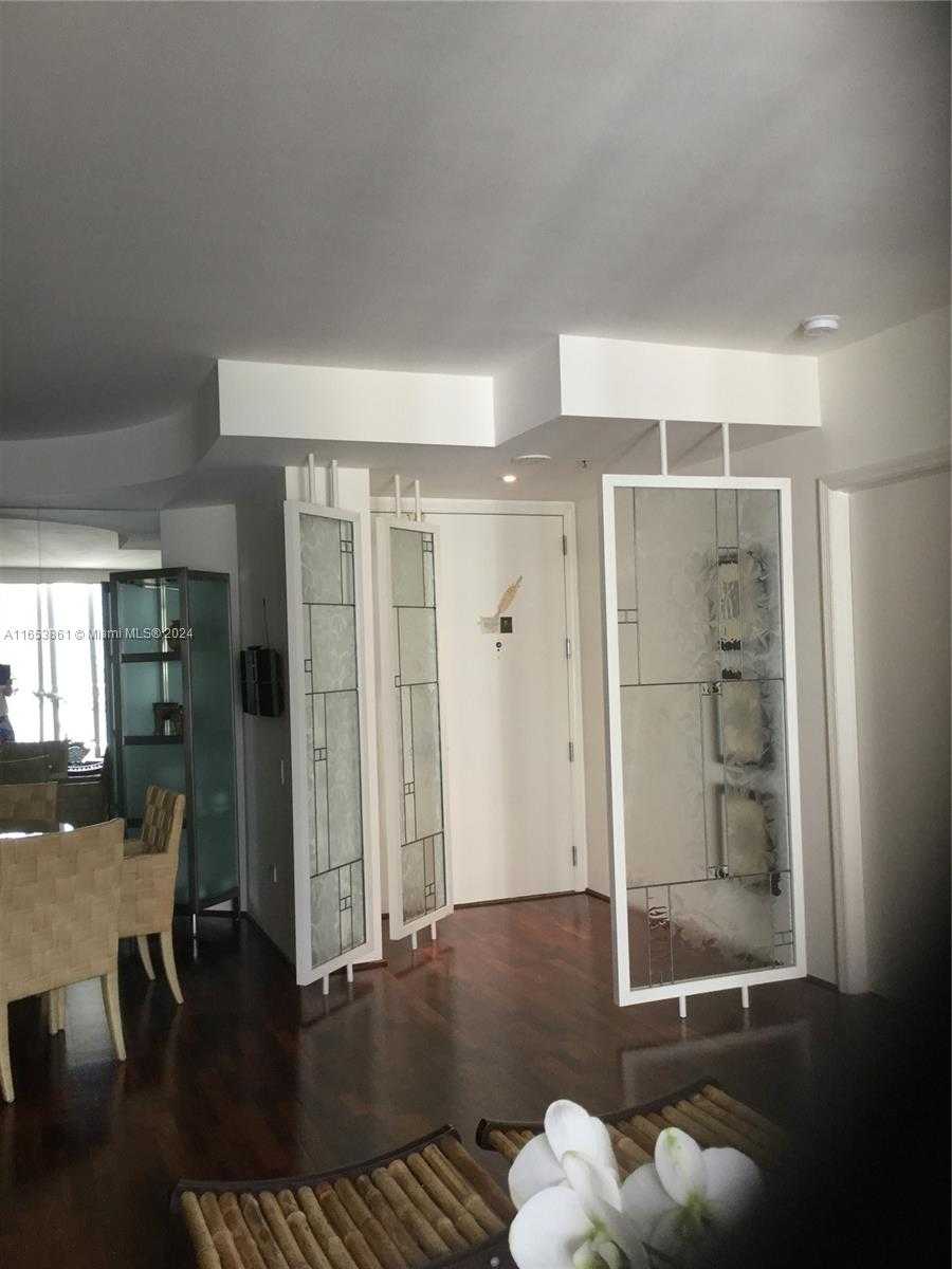 Small Image of 808 BRICKELL KEY DR #2005, Miami Number 8