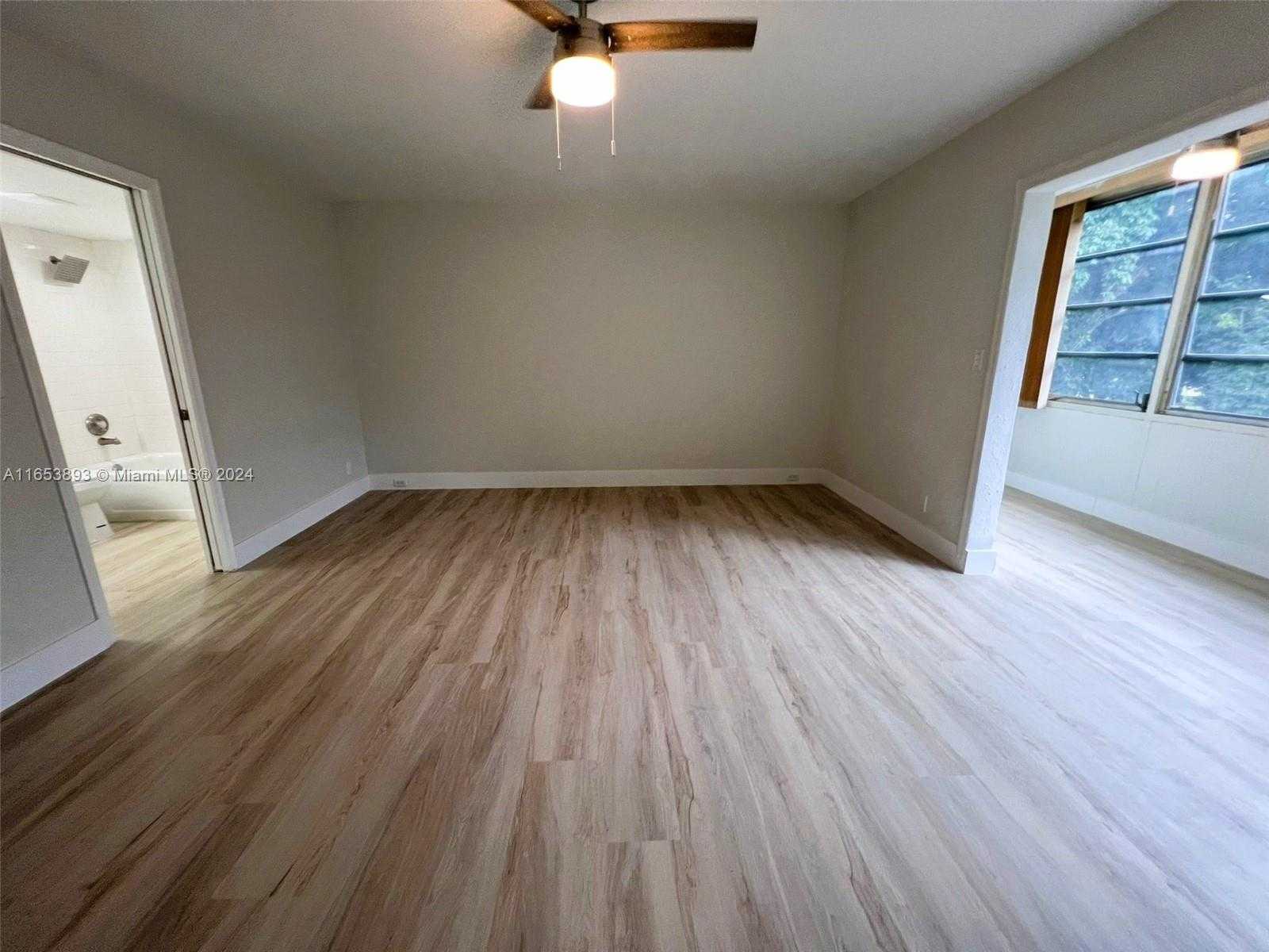 Small Image of 2002 GRANADA DR #J3, Coconut Creek Number 21