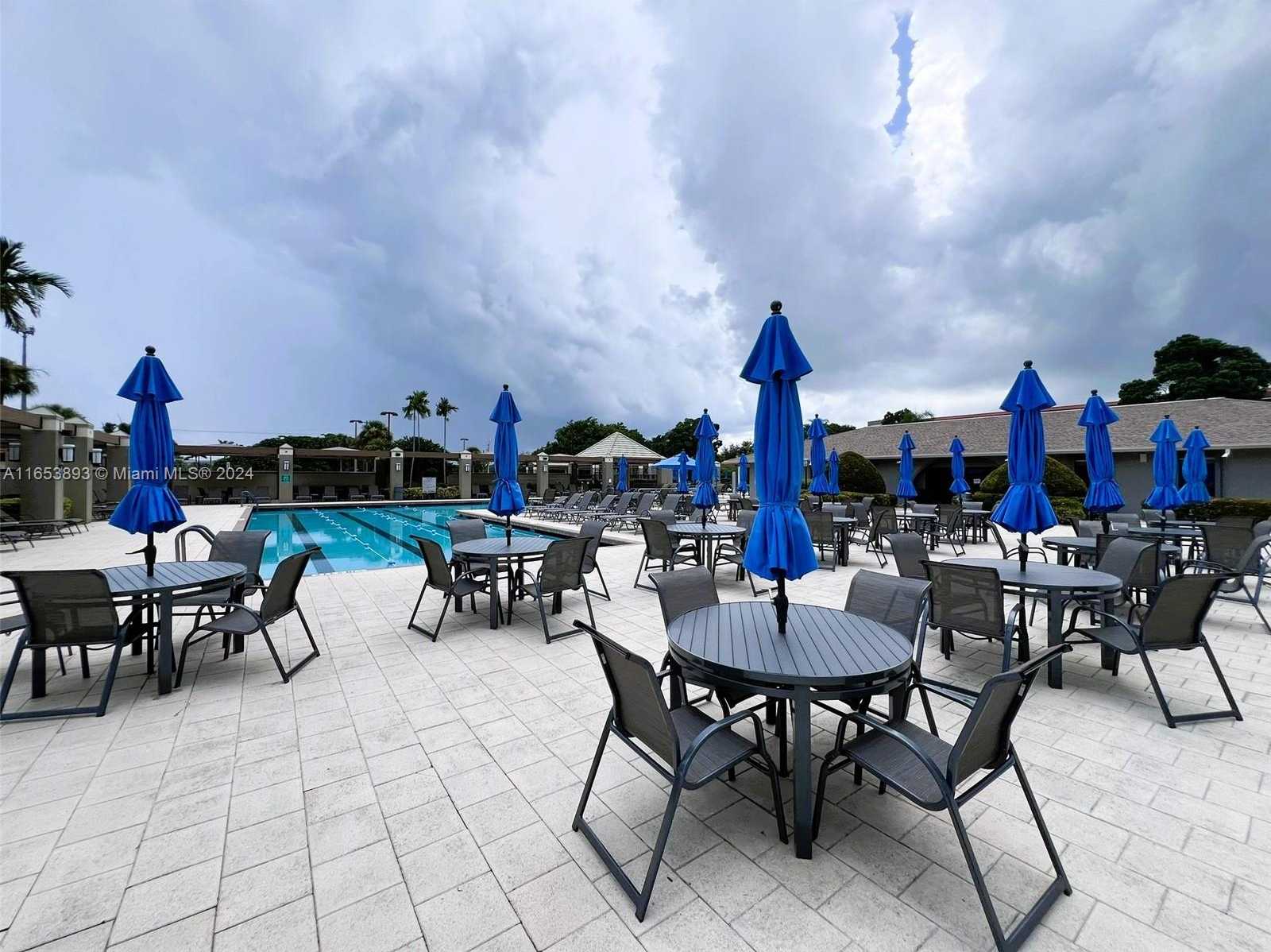 Small Image of 2002 GRANADA DR #J3, Coconut Creek Number 32
