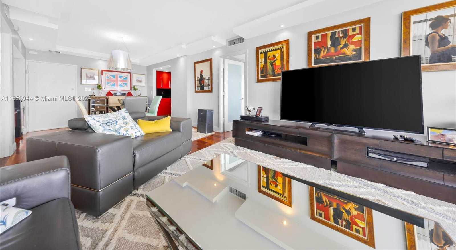 Small Image of 5600 COLLINS AVE #14M, Miami Beach Number 11