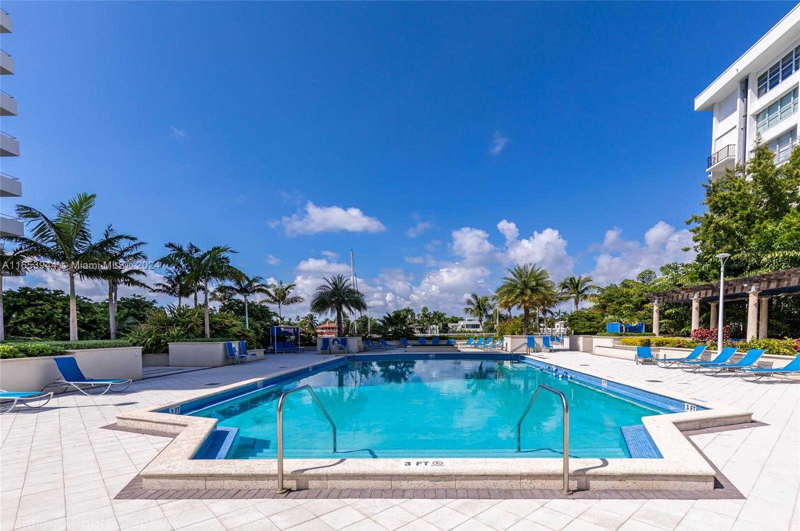 Small Image of 5600 COLLINS AVE #14M, Miami Beach Number 37