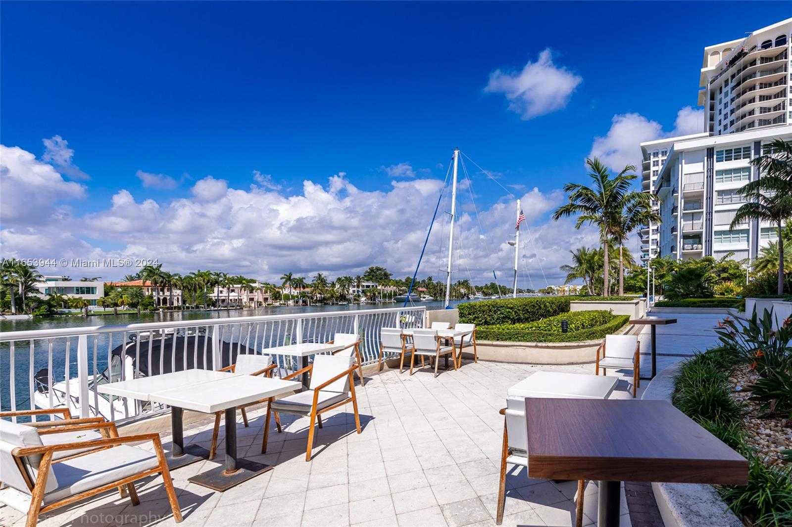 Small Image of 5600 COLLINS AVE #14M, Miami Beach Number 40