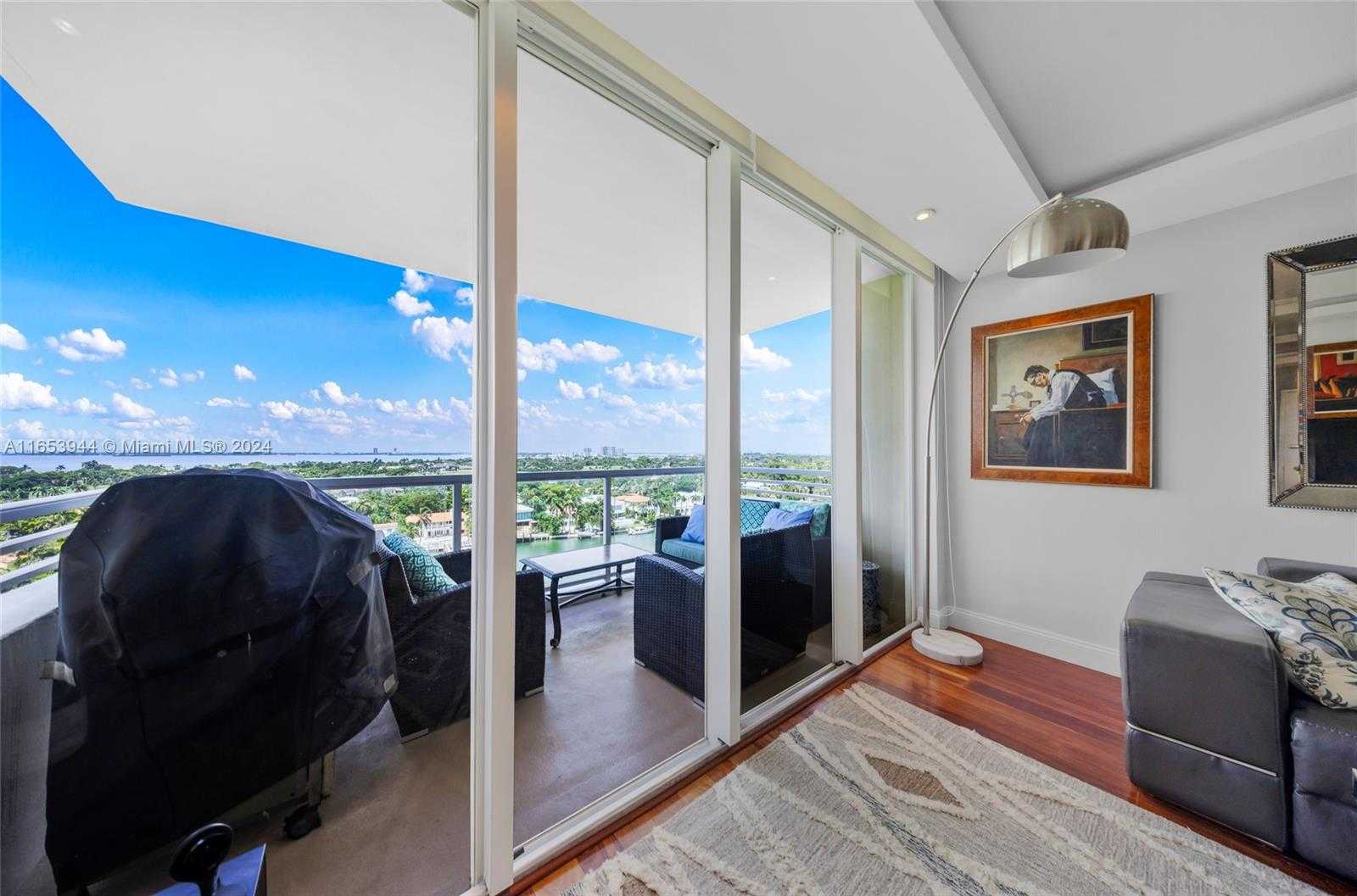 Small Image of 5600 COLLINS AVE #14M, Miami Beach Number 8