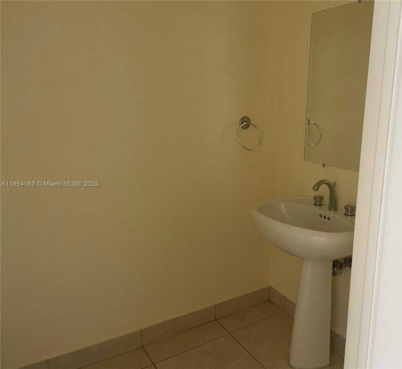Small Image of 808 BRICKELL KEY DR #2003, Miami Number 15