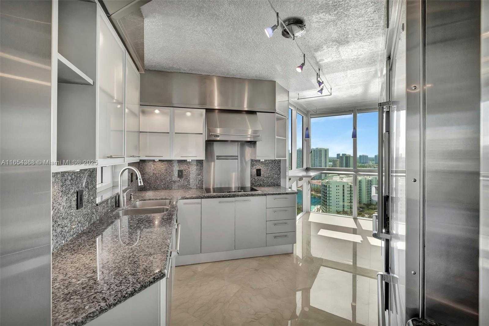 Small Image of 3370 HIDDEN BAY DR #2708, Aventura Number 20