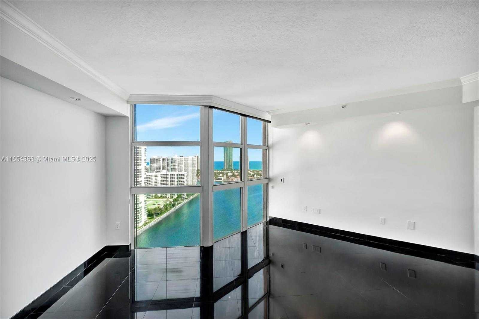 Small Image of 3370 HIDDEN BAY DR #2708, Aventura Number 26