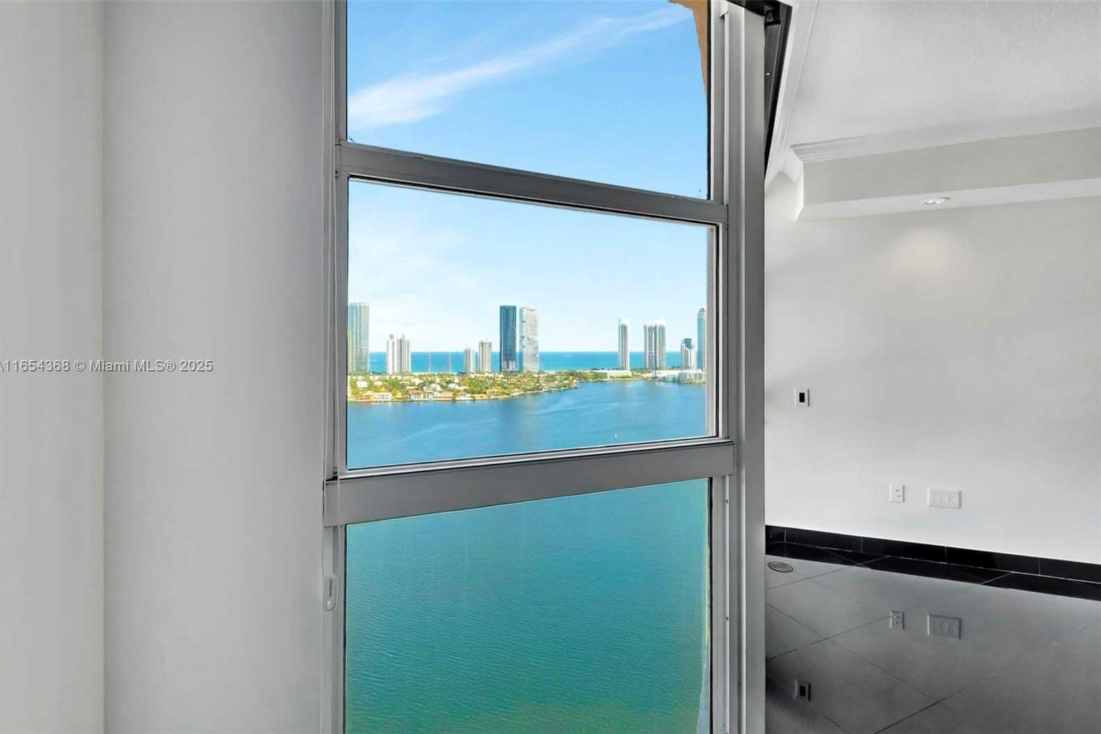 Small Image of 3370 HIDDEN BAY DR #2708, Aventura Number 27