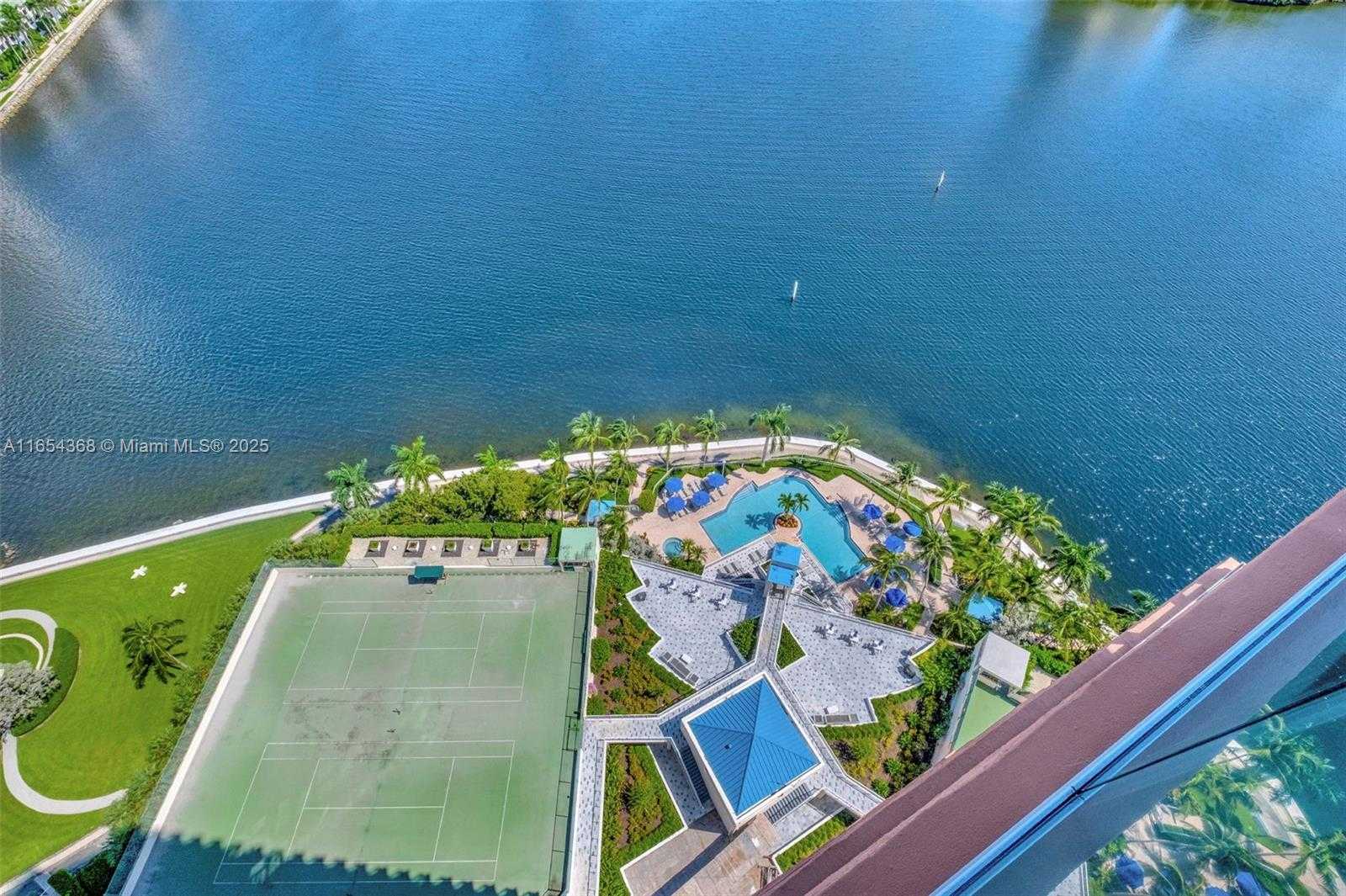 Small Image of 3370 HIDDEN BAY DR #2708, Aventura Number 32