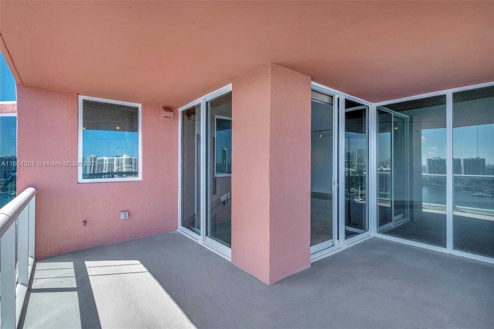 Small Image of 3370 HIDDEN BAY DR #2708, Aventura Number 34