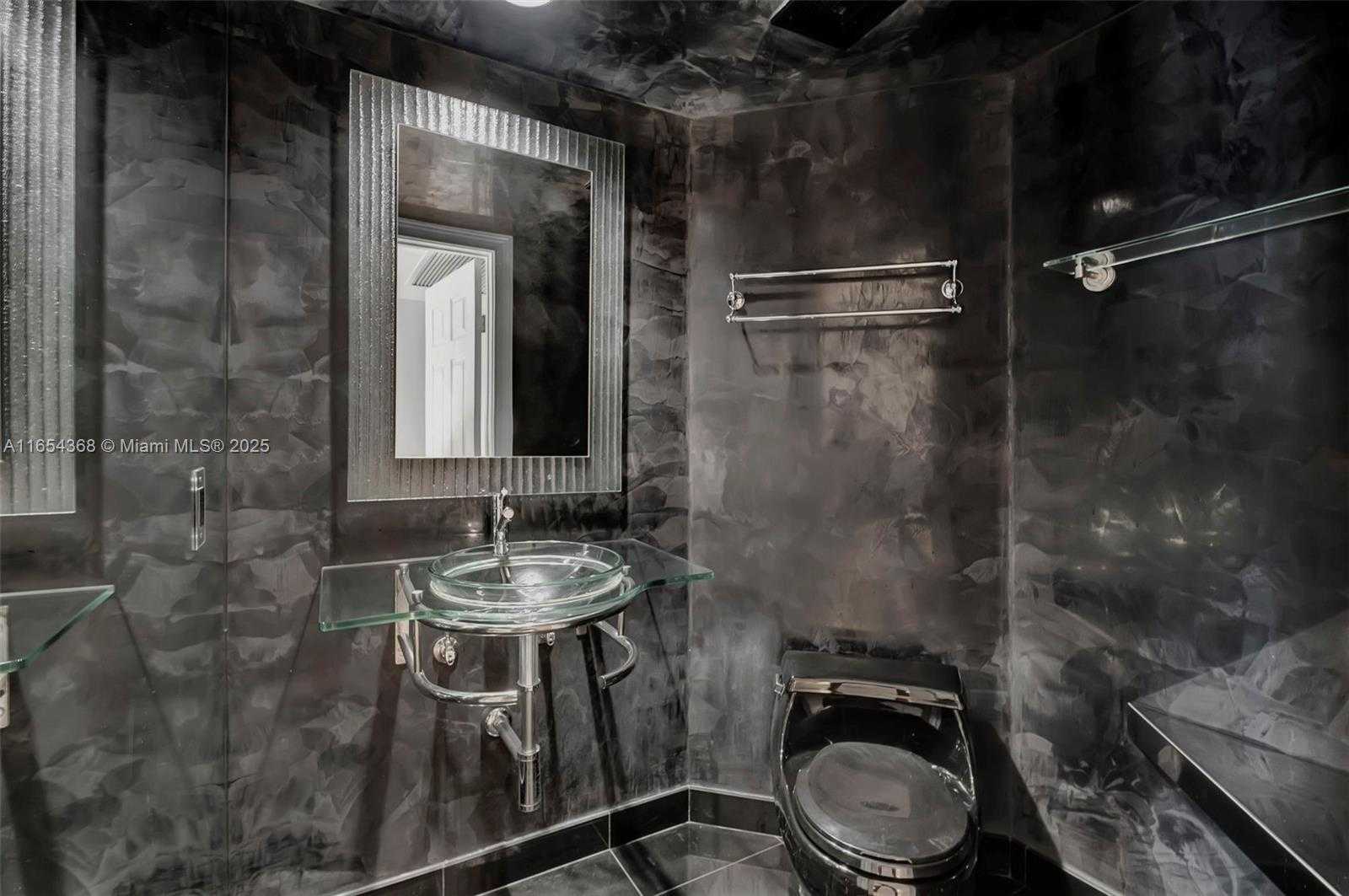 Small Image of 3370 HIDDEN BAY DR #2708, Aventura Number 43