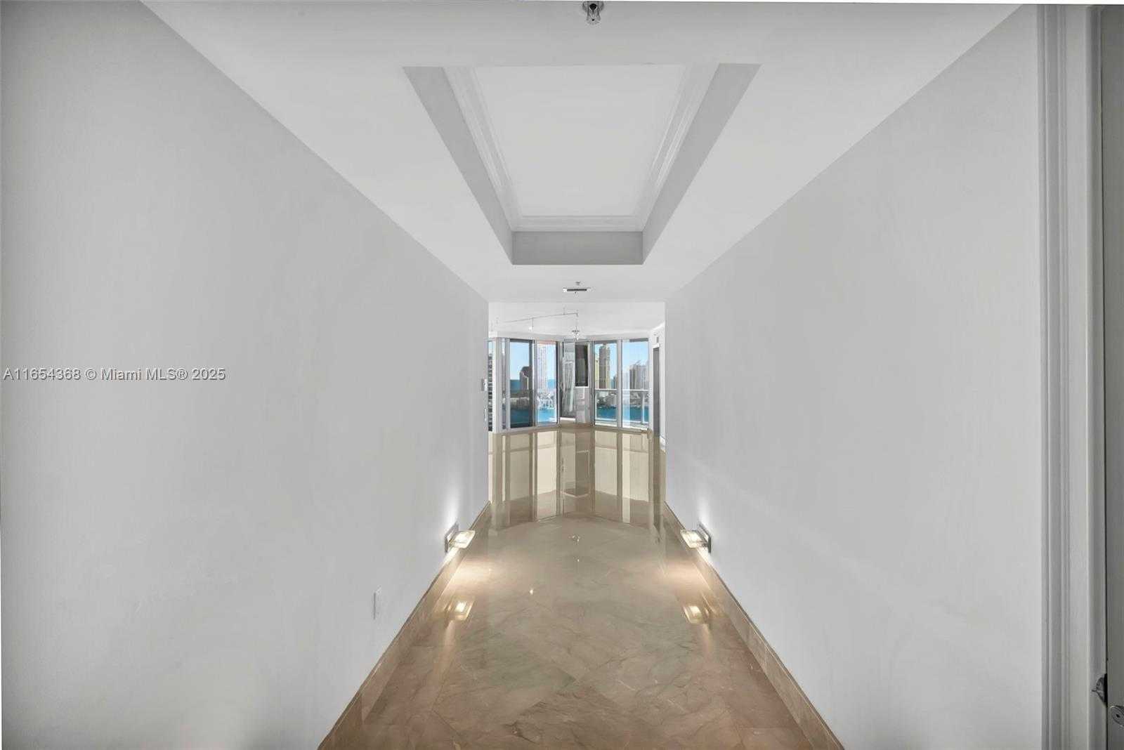 Small Image of 3370 HIDDEN BAY DR #2708, Aventura Number 44
