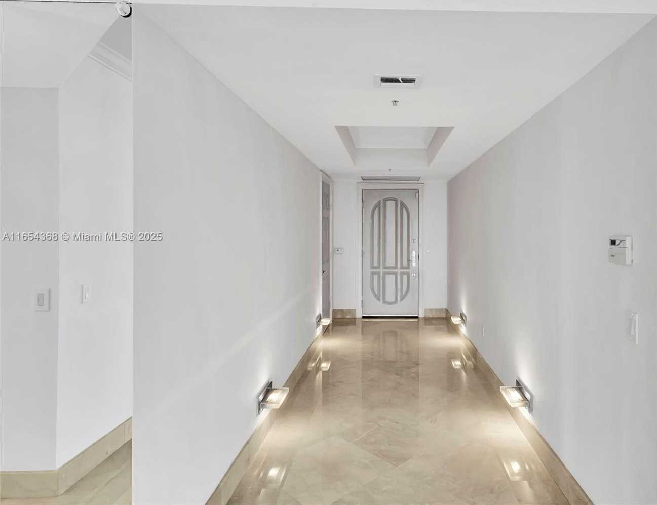 Small Image of 3370 HIDDEN BAY DR #2708, Aventura Number 45