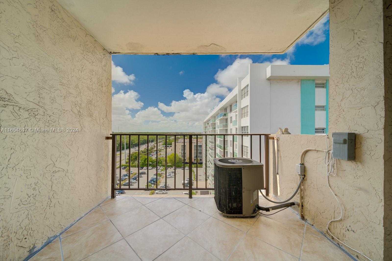 Small Image of 2903 NORTH MIAMI BEACH BLVD #1006, North Miami Beach Number 18
