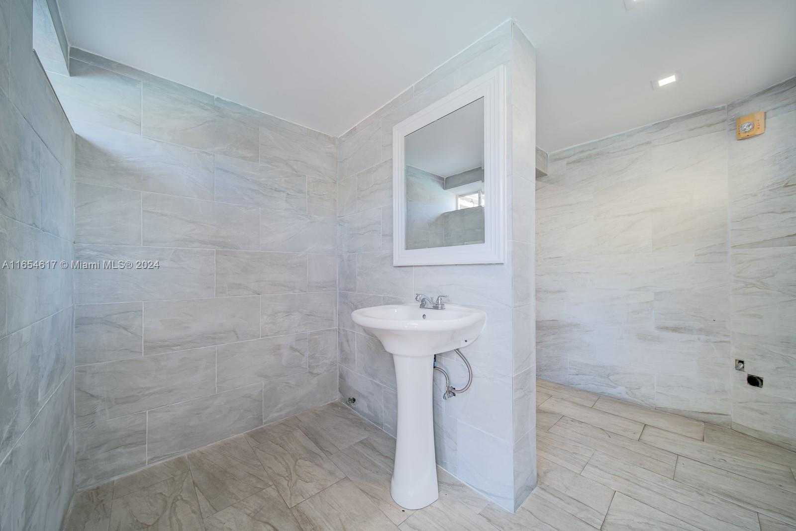 Small Image of 2903 NORTH MIAMI BEACH BLVD #1006, North Miami Beach Number 29