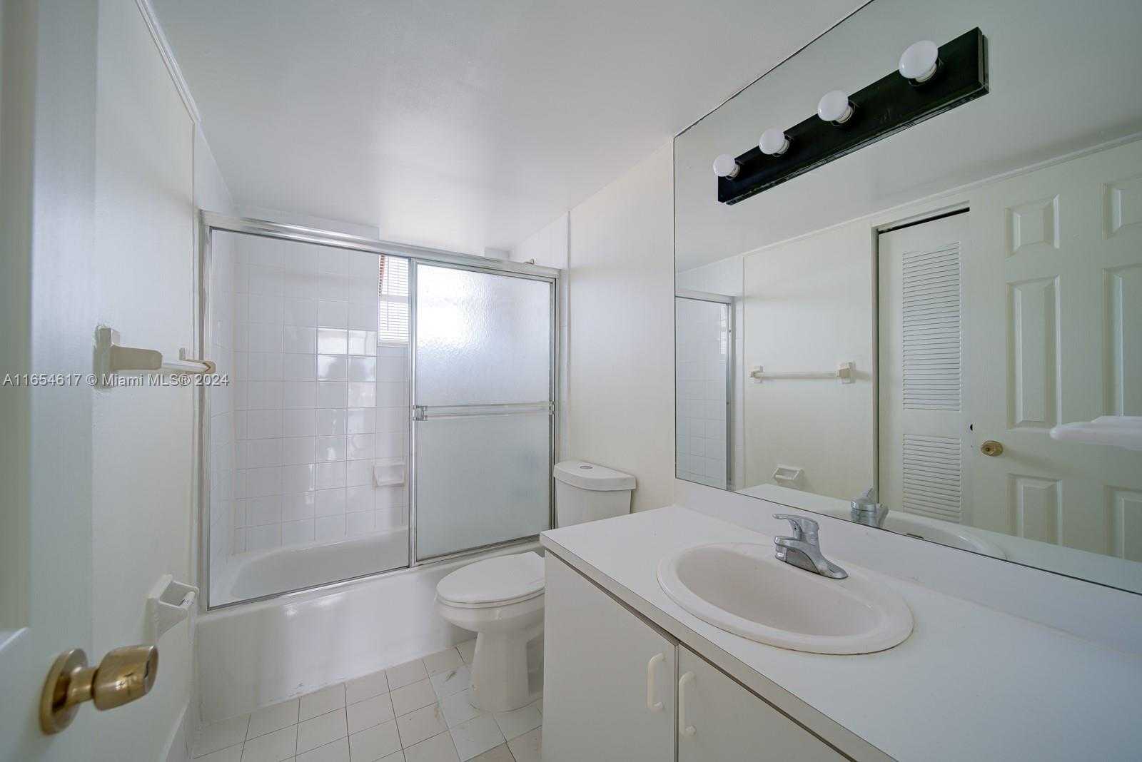 Small Image of 2903 NORTH MIAMI BEACH BLVD #1006, North Miami Beach Number 6
