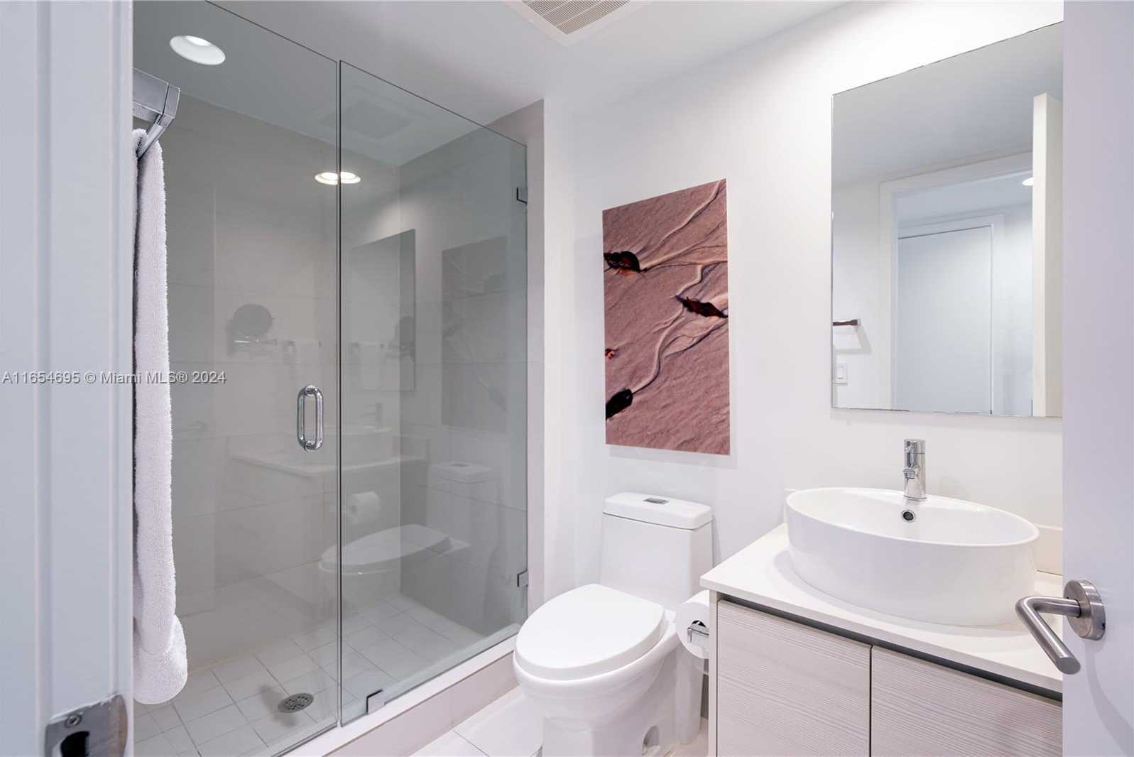 Small Image of 2602 EAST HALLANDALE BEACH BLVD #R2704, Hallandale Beach Number 6