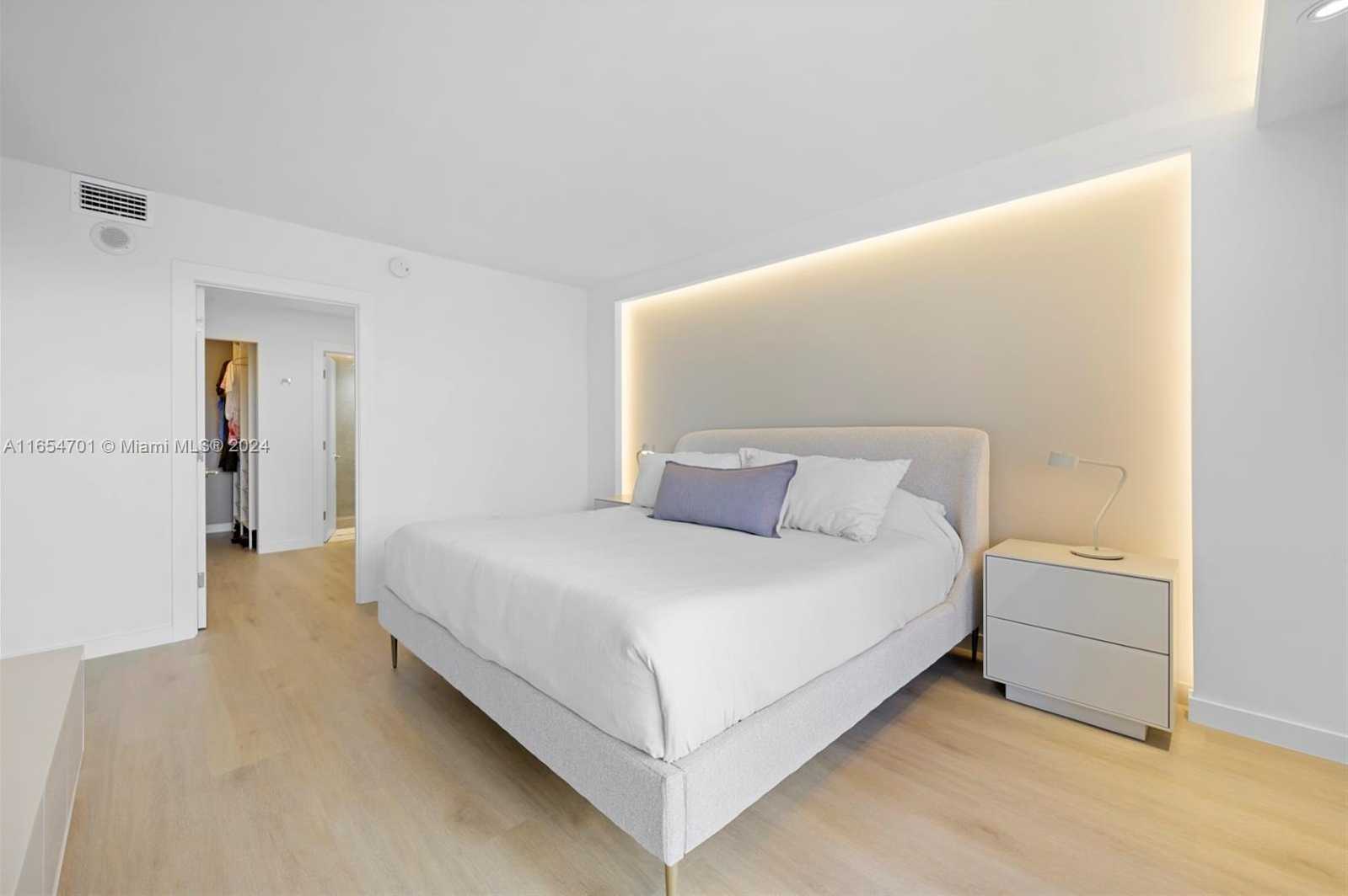 Small Image of 20505 EAST COUNTRY CLUB DR #231, Aventura Number 13