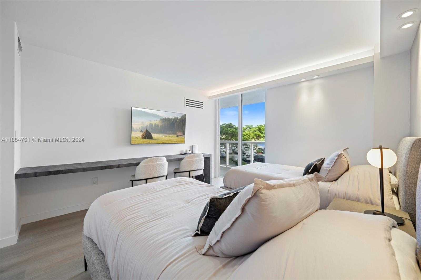 Small Image of 20505 EAST COUNTRY CLUB DR #231, Aventura Number 19
