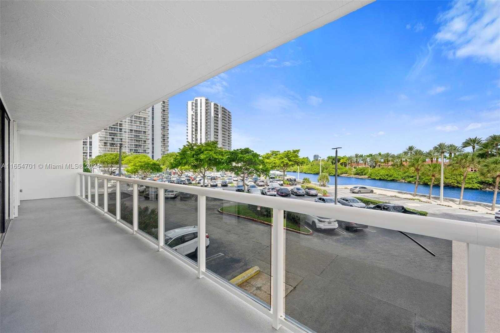 Small Image of 20505 EAST COUNTRY CLUB DR #231, Aventura Number 24
