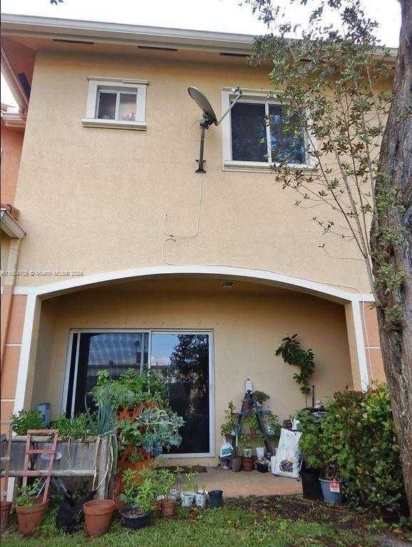 Small Image of 6407 CATALINA LN #6407, Tamarac Number 18