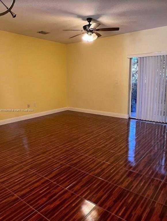 Small Image of 6407 CATALINA LN #6407, Tamarac Number 8