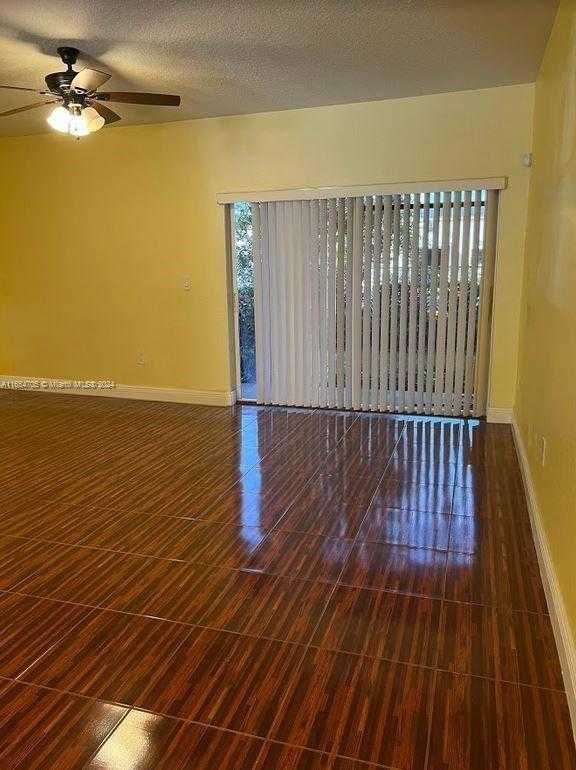 Small Image of 6407 CATALINA LN #6407, Tamarac Number 9