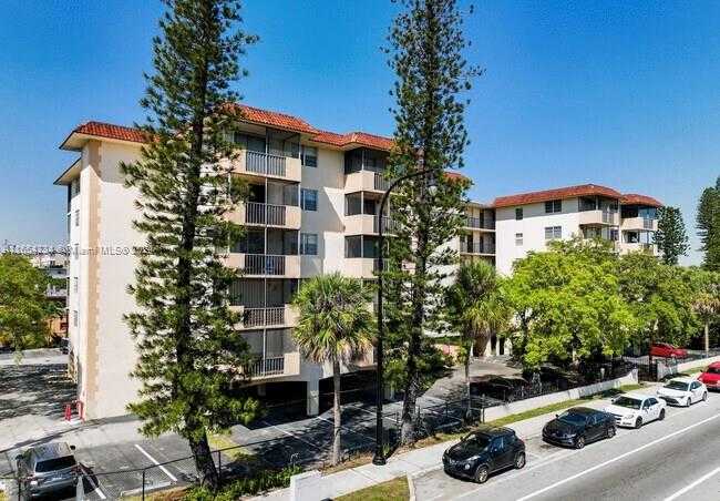Small Image of 12590 NORTH EAST 16TH AVE #210, North Miami Number 27