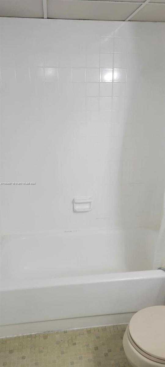 Small Image of 6960 MIAMI GARDENS DR #2-525, Hialeah Number 19