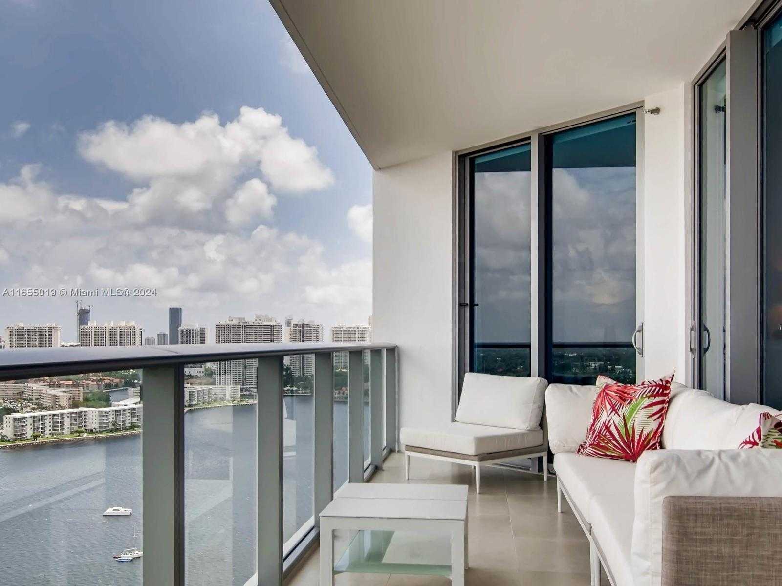Small Image of 17301 BISCAYNE BLVD #2306, North Miami Beach Number 20
