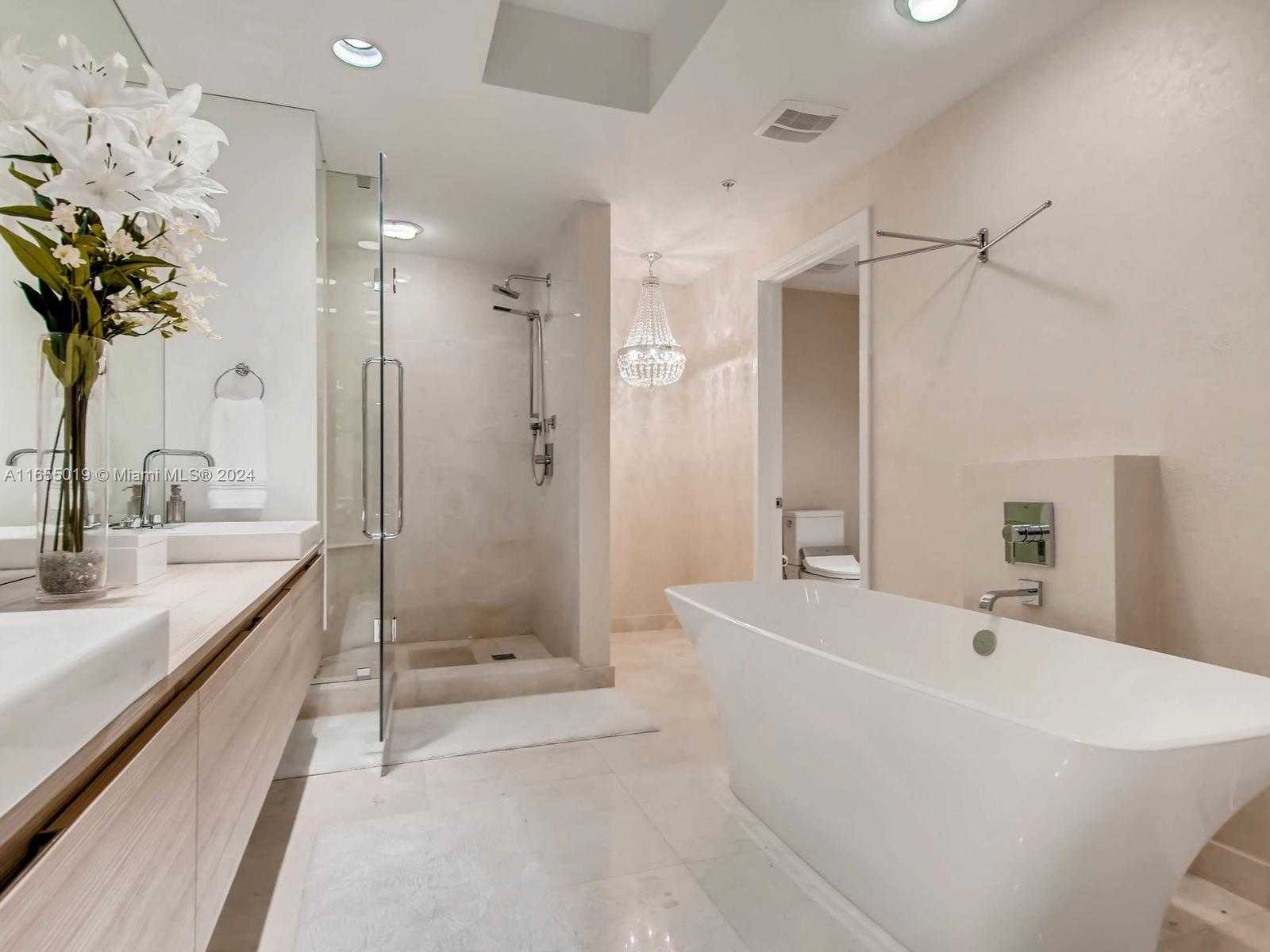 Small Image of 17301 BISCAYNE BLVD #2306, North Miami Beach Number 22