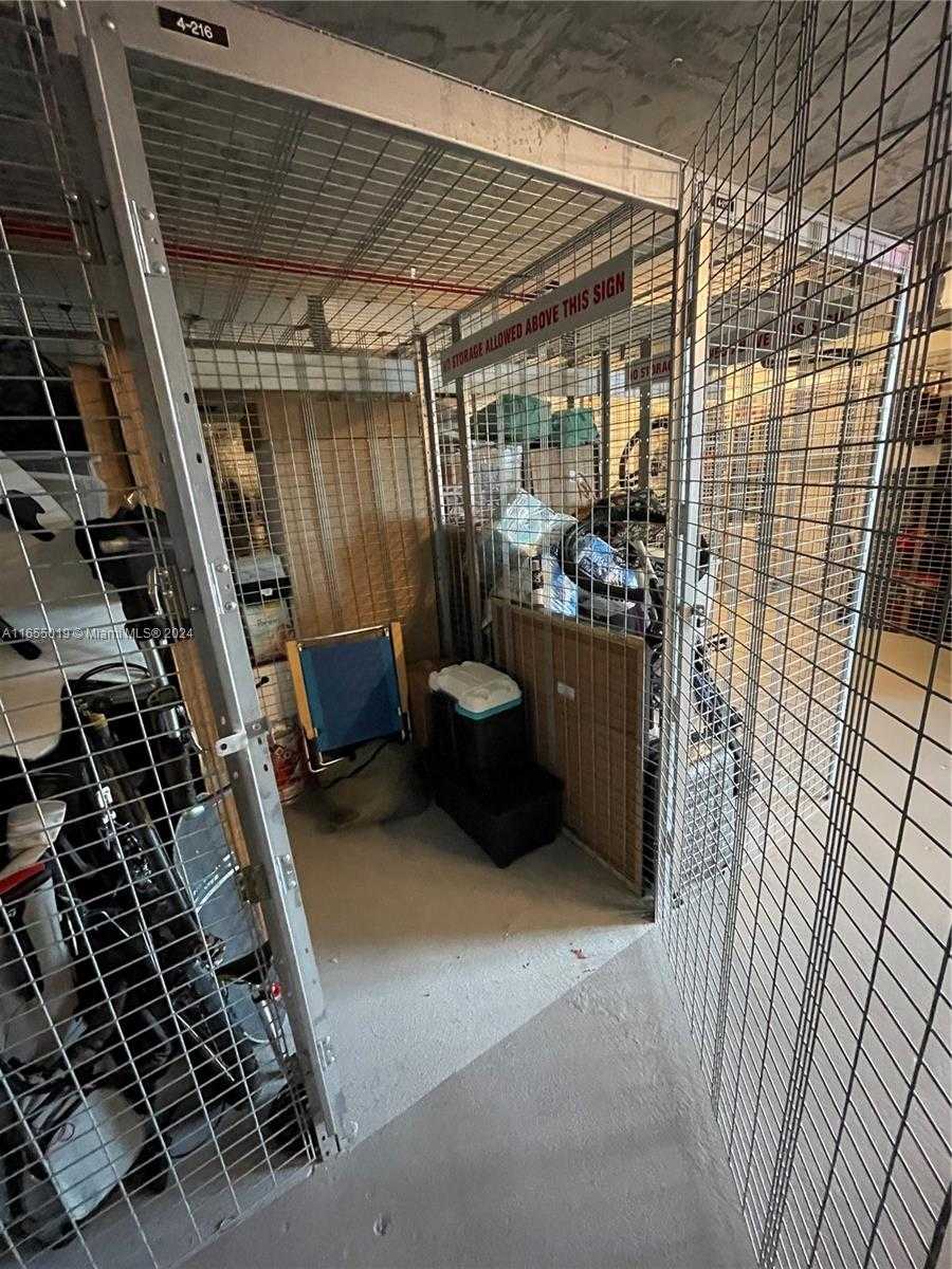 Small Image of 17301 BISCAYNE BLVD #2306, North Miami Beach Number 40