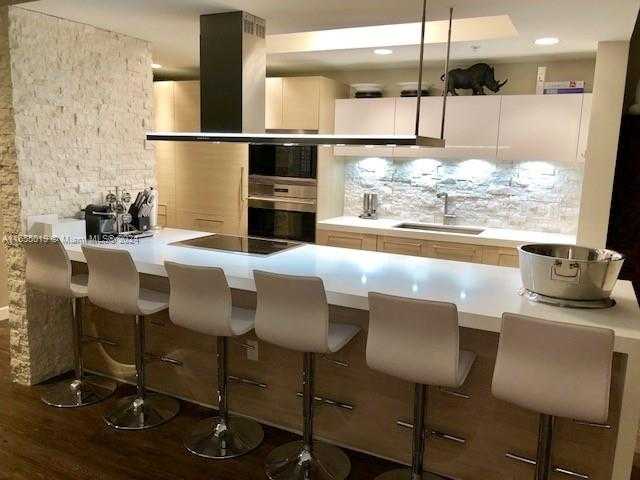 Small Image of 17301 BISCAYNE BLVD #2306, North Miami Beach Number 6