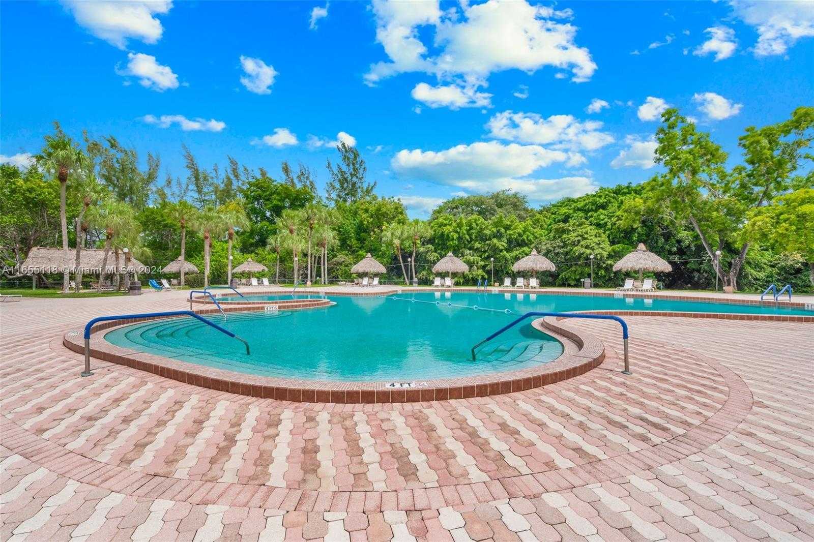 Small Image of 3210 HOLIDAY SPRINGS BLVD #2-309, Margate Number 2