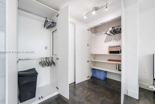 Small Image of 92 SOUTH WEST 3 ST #5108, Miami Number 17