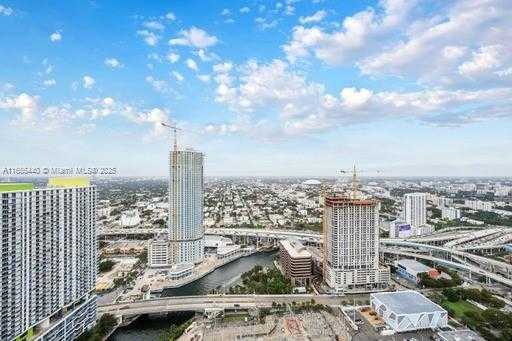 Small Image of 92 SOUTH WEST 3 ST #5108, Miami Number 24
