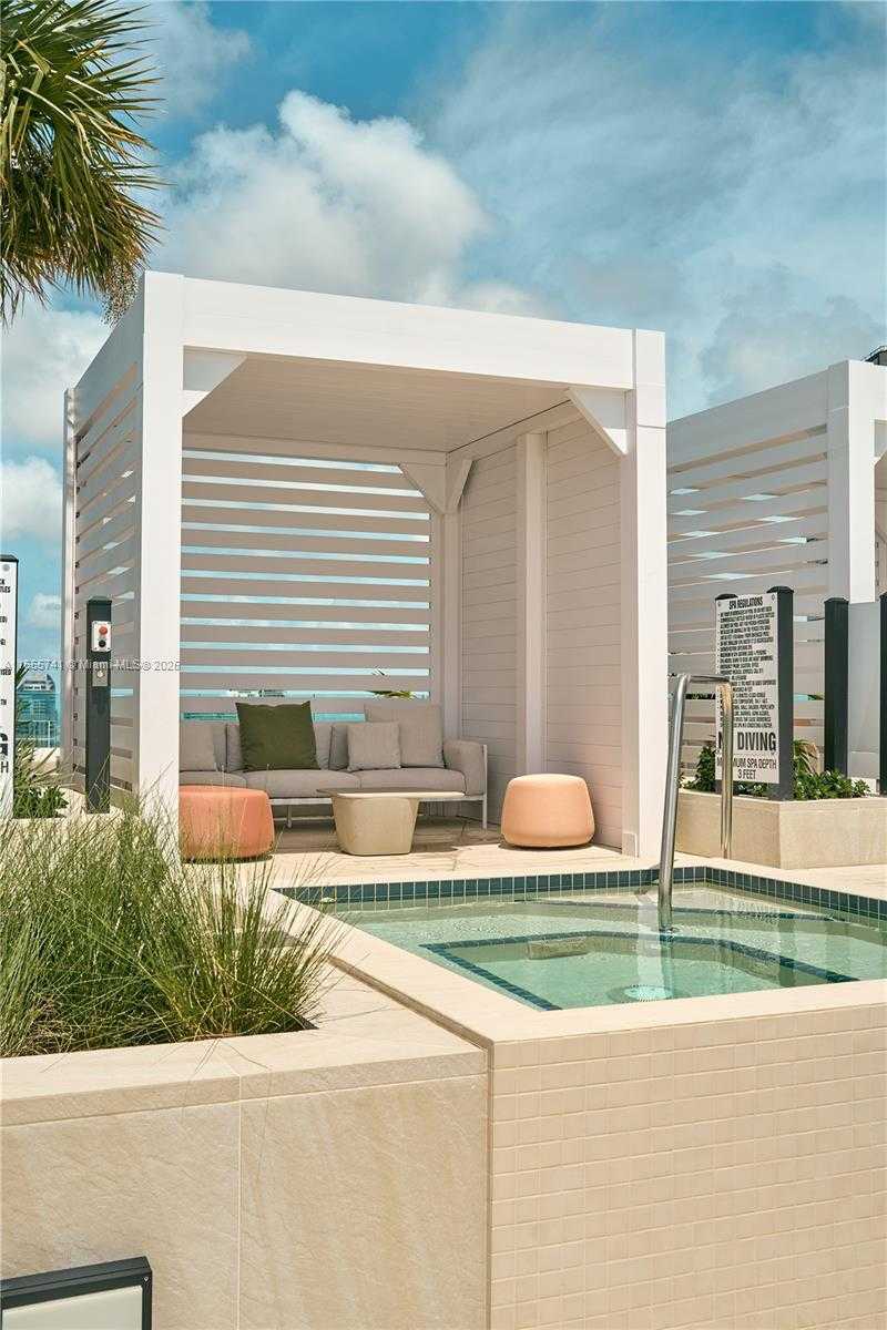 Small Image of 300 BISCAYNE BLVD WAY #1909, Miami Number 22