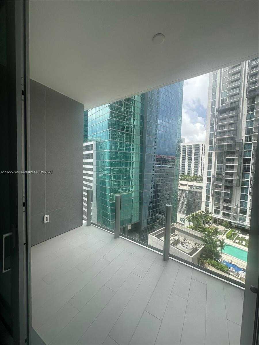 Small Image of 300 BISCAYNE BLVD WAY #1909, Miami Number 35