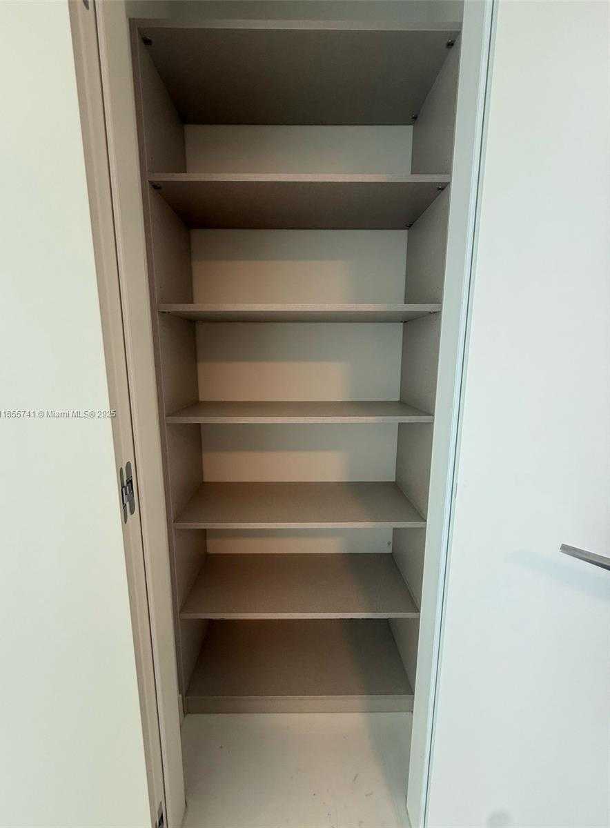 Small Image of 300 BISCAYNE BLVD WAY #1909, Miami Number 57