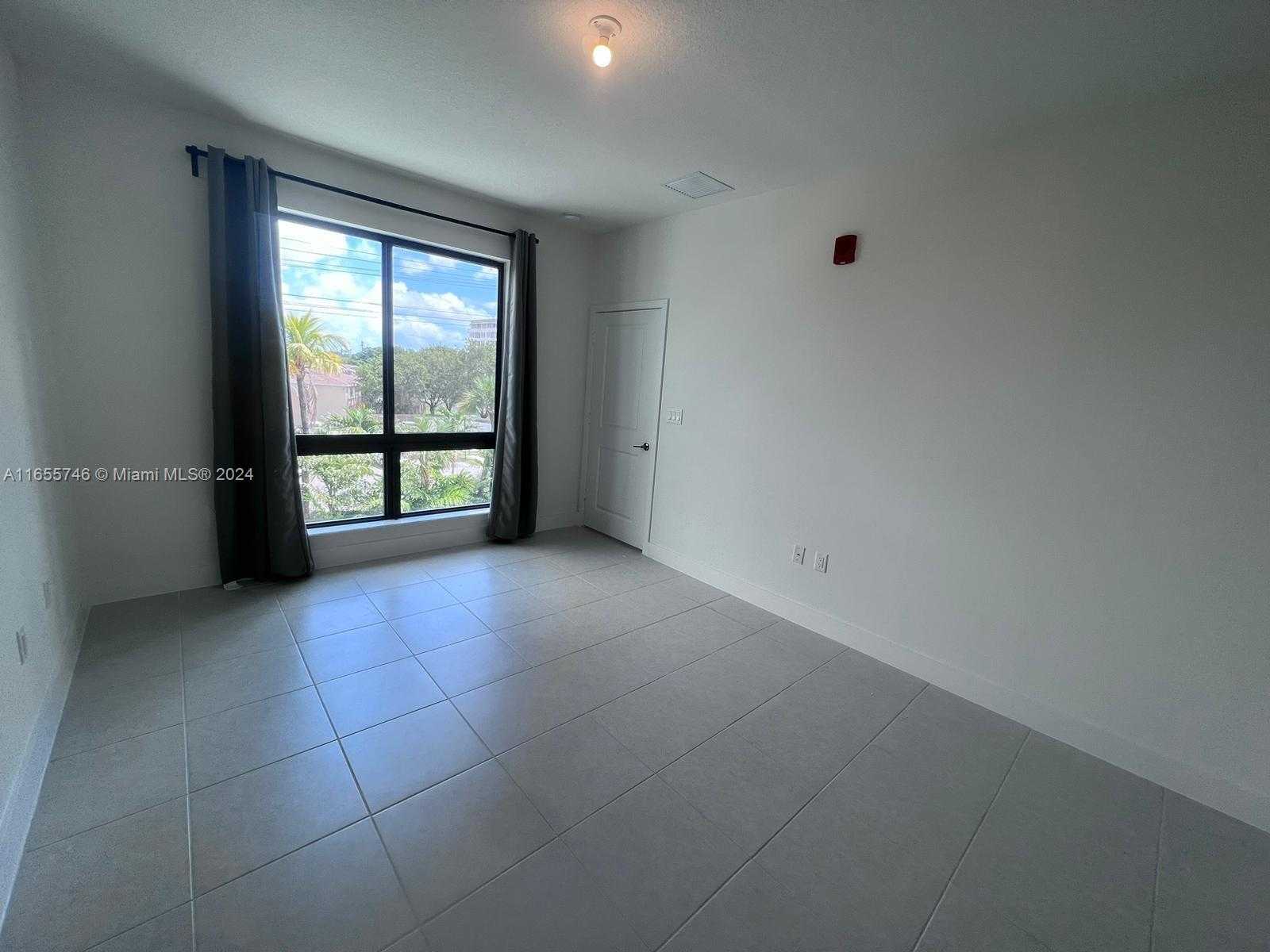 Small Image of 8001 NORTH WEST 41ST ST #F-310, Doral Number 11