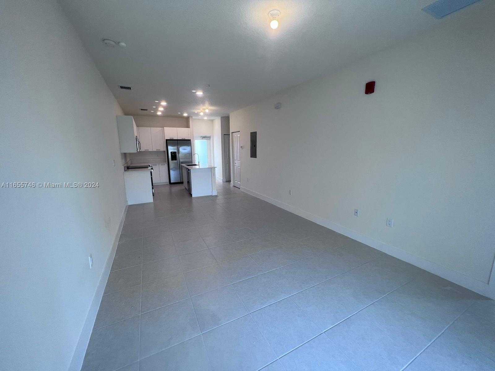 Small Image of 8001 NORTH WEST 41ST ST #F-310, Doral Number 7