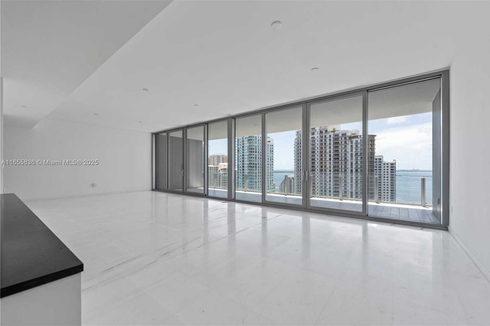 Small Image of 300 BISCAYNE BLVD WAY #2702, Miami Number 15
