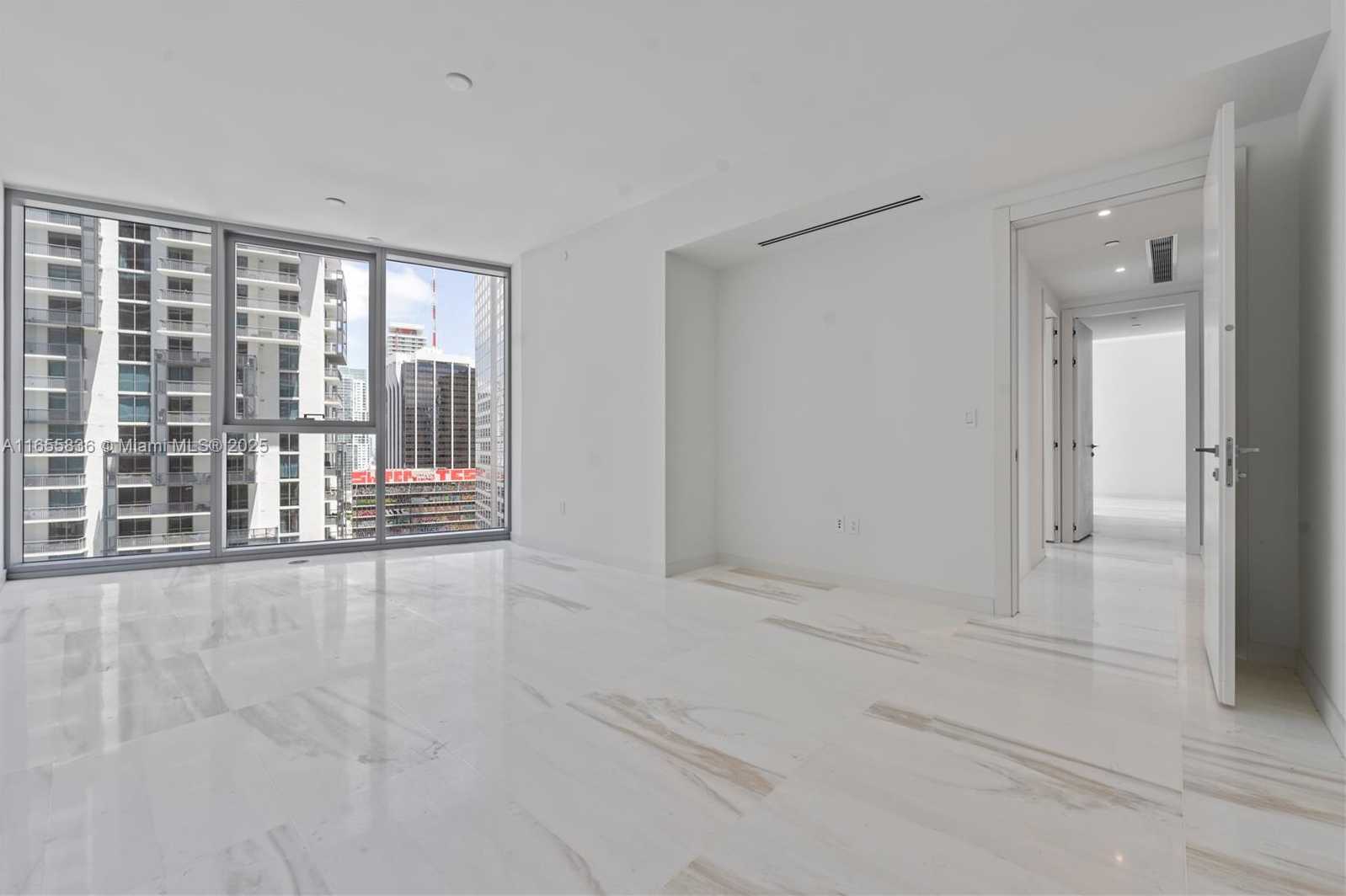 Small Image of 300 BISCAYNE BLVD WAY #2702, Miami Number 22