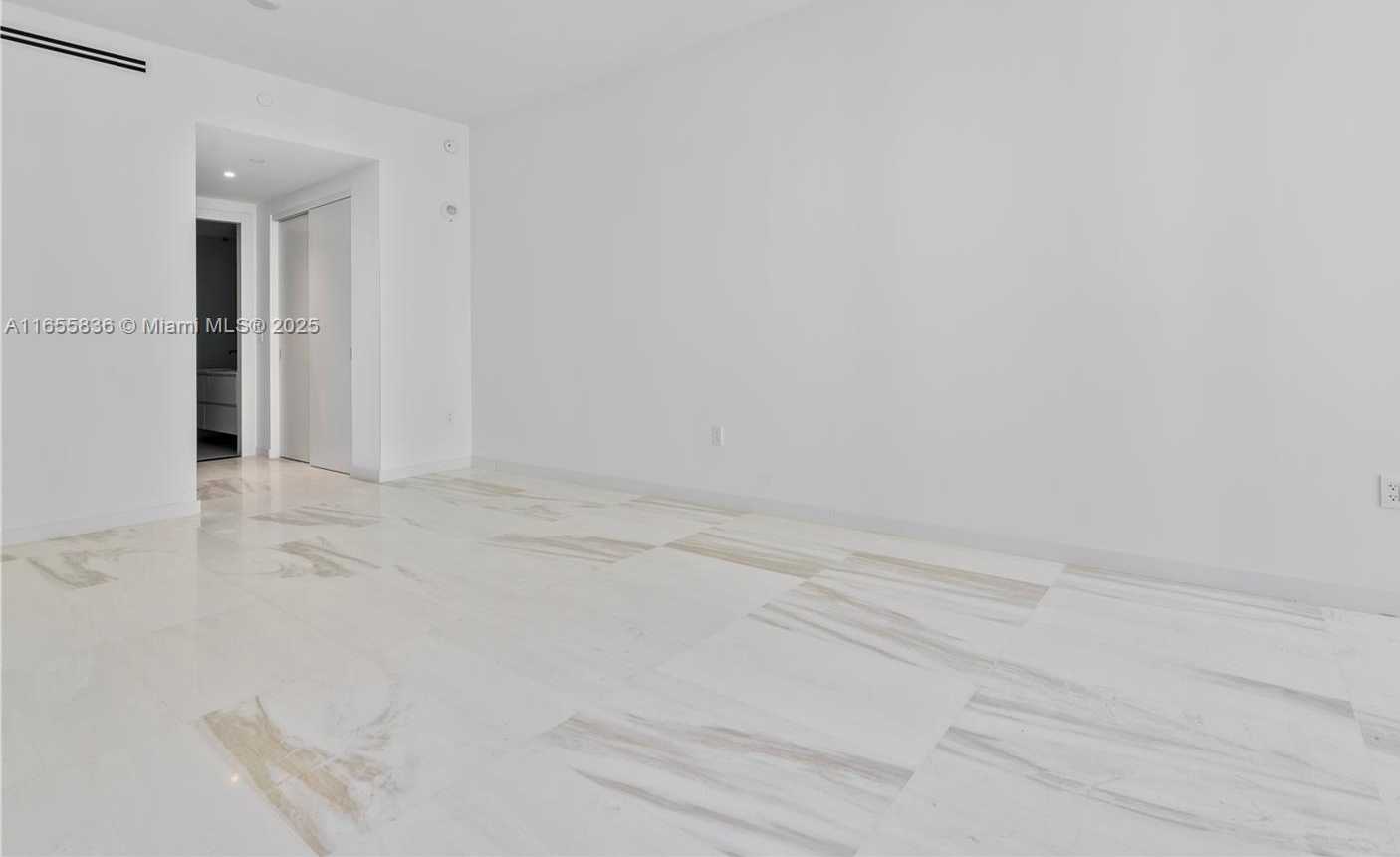 Small Image of 300 BISCAYNE BLVD WAY #2702, Miami Number 26